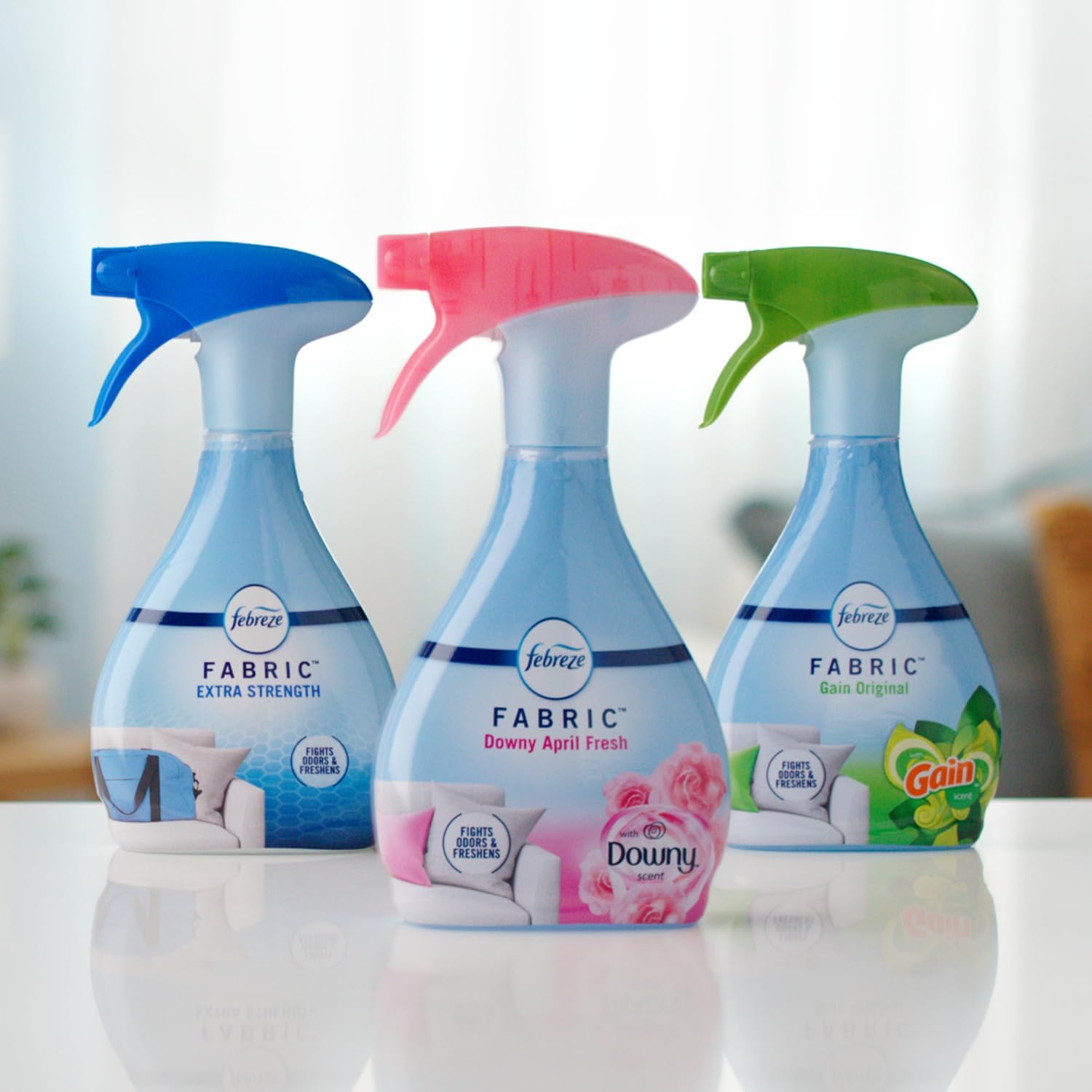 Refrescante de tela Febreze con Gain, Original, 16.9 fl oz, Paquete de 2 - Elimina olores